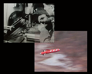 48、49──ハールン・ファロッキ《Eye/Machine》2001 video double projection 25 mins ZKM Video Art Collection videostill ©Harun Farocki and ZKM