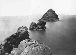 7──ティモシー・オサリヴァン《岩累層、ピラミッド湖、ネヴァダ州》（1867） 出典＝http://www.thirdview.org/3v/home/index.html